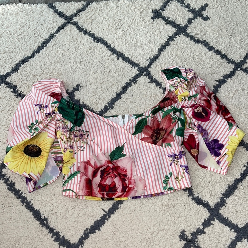 Floral top